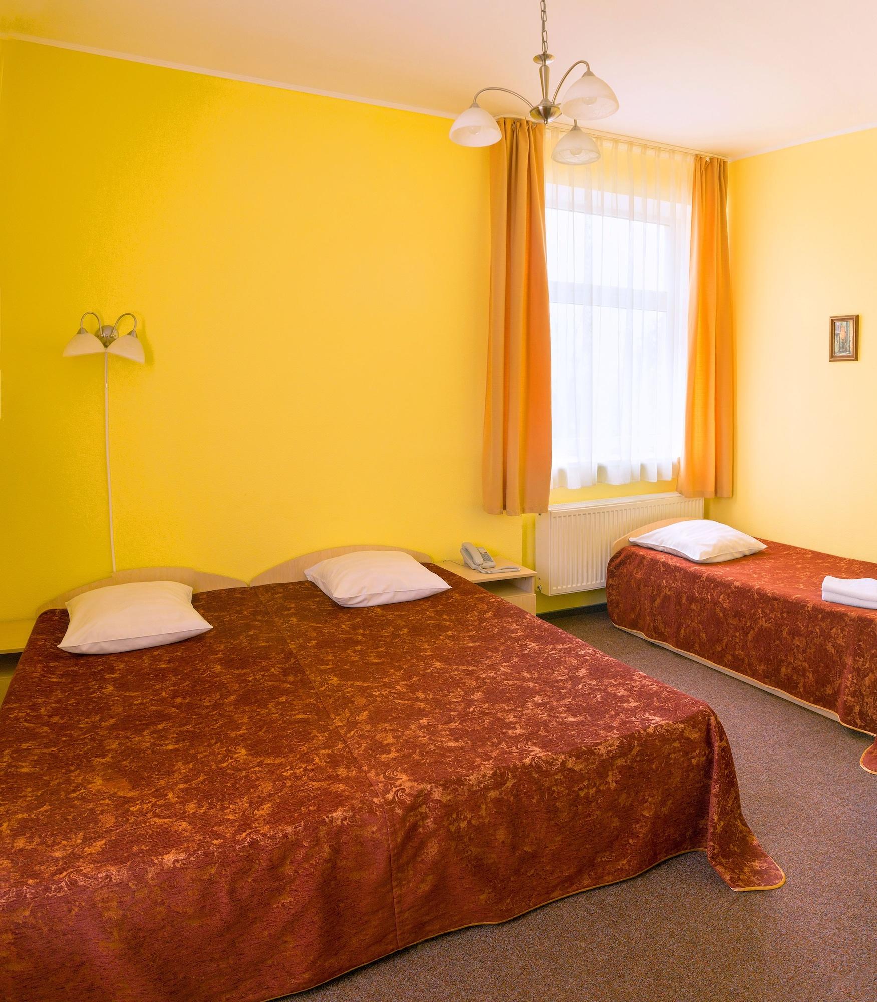Hotel Vilmaja Рига Екстериор снимка