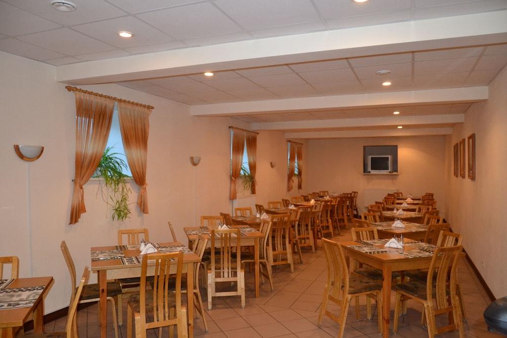 Hotel Vilmaja Рига Екстериор снимка