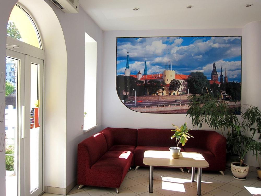 Hotel Vilmaja Рига Екстериор снимка