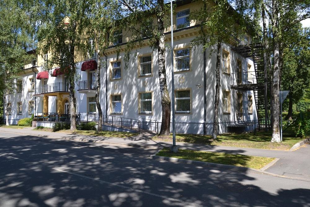 Hotel Vilmaja Рига Екстериор снимка