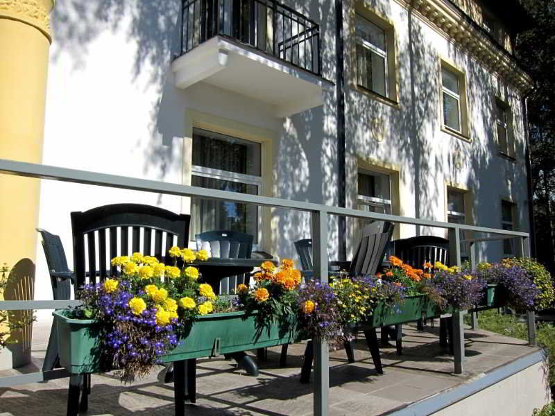 Hotel Vilmaja Рига Екстериор снимка