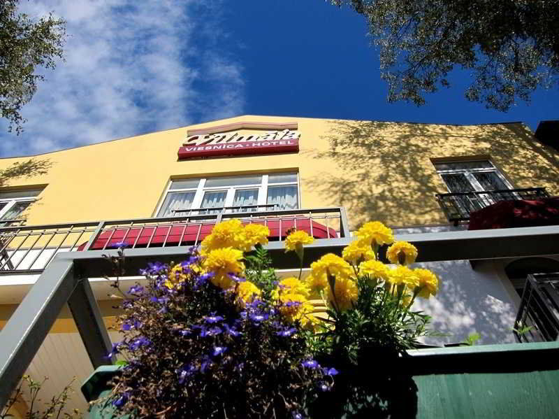 Hotel Vilmaja Рига Екстериор снимка
